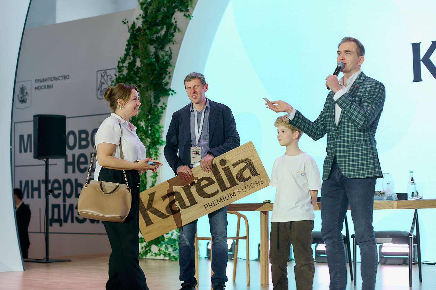 Карелия-Упофлор СиАйЭс – специальный партнер Московской недели интерьера и дизайна в ЦВЗ "Манеж"